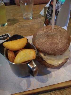 Hooroo - Australian Pub