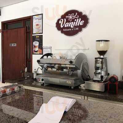 Vanille Patisserie E Café