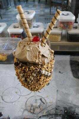 Gellatos Costa Mendes