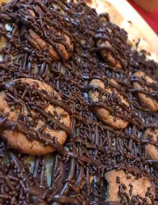 Freezone Calzones E Pizzas