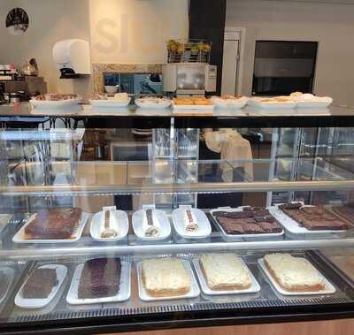 Saint Claire Bakery & Café