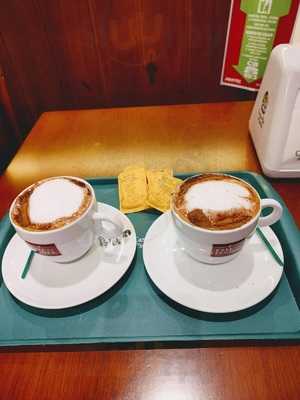 Casa Do Pao De Queijo