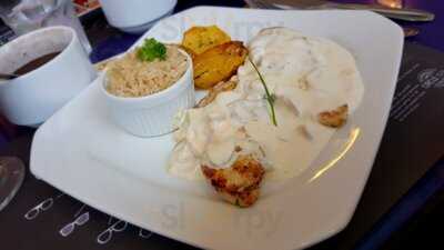 Confeitaria Quero Mais