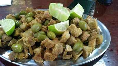 Adega Restaurante E Shows Casteluche