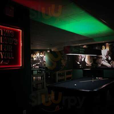 Bovary Snooker Pub