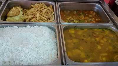 Lira Esfihas E Pizza