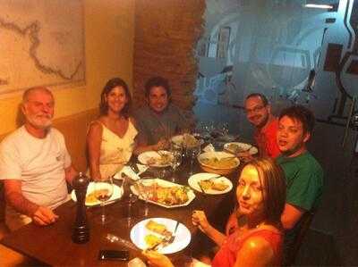 Magazzino Vinhos & Cozinha