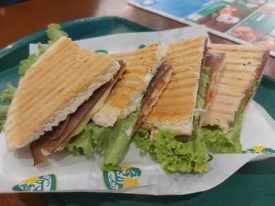 Casa Do Pao De Queijo