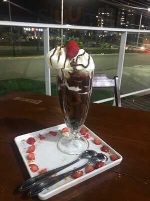 Bruthus Burger & Chocolateria