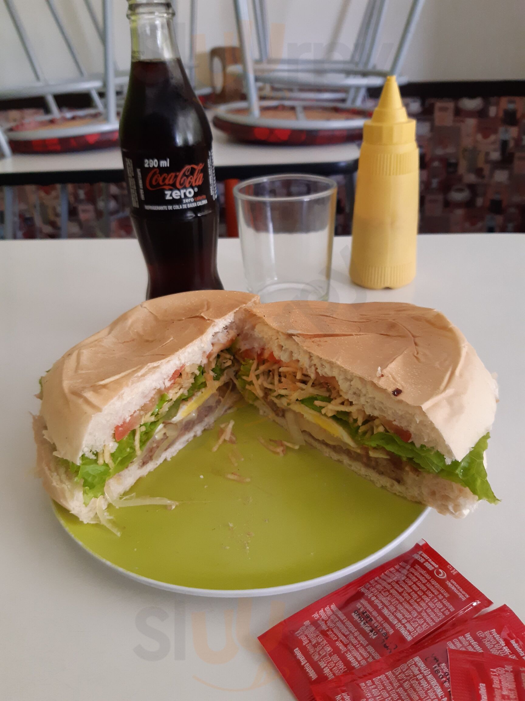 Kandi Cafe