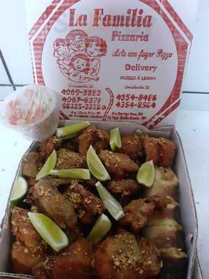 La Familia Pizzaria