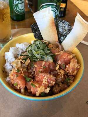 Samba Fresh Poke & Asian Bar