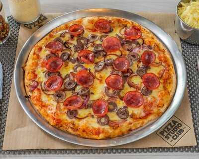 Pizza Studio