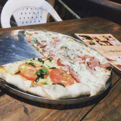 Della Mamma Pizzaria