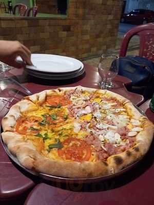 Della Mamma Pizzaria