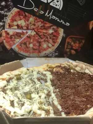 Della Mamma Pizzaria