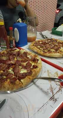 Taiaman Pizzas E Lanches