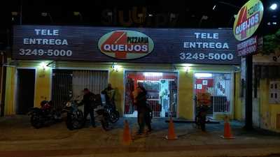 Quatro Queijos Pizzaria