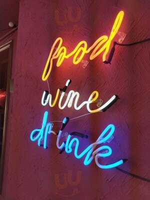 Carolles Bistrô & Wine Bar