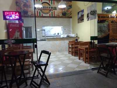 Pizzaria La Taverna Zona Oeste