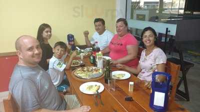 Pizzaria La Taverna Zona Oeste