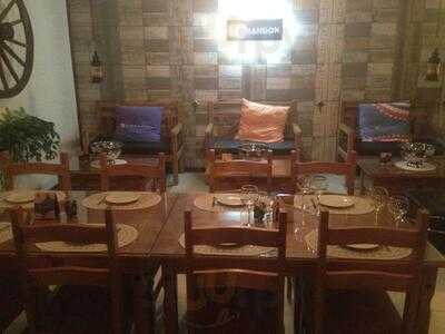 Brut Champanheria & Wine Bar