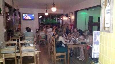 Brut Champanheria & Wine Bar