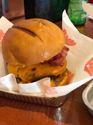 The Pitchers Burguer And Baseball