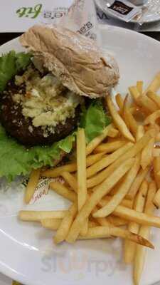 Wayne’s Burger Star