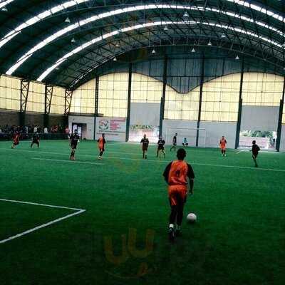 Planeta Bola / Lazzarotto