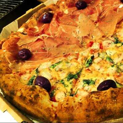 Arabian -pizzas E Esfihas Especiais-