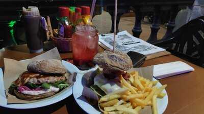 Quintal - Burger & Bistrô