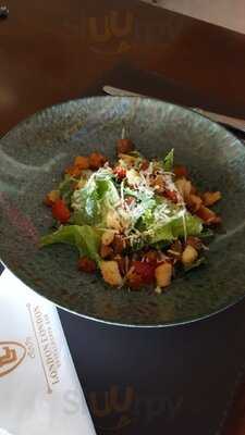 London London Restaurante Bar