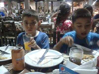 Oceania Choperia E Pizzaria