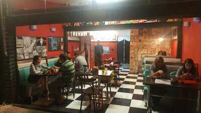 Tommy's Diner & Burger