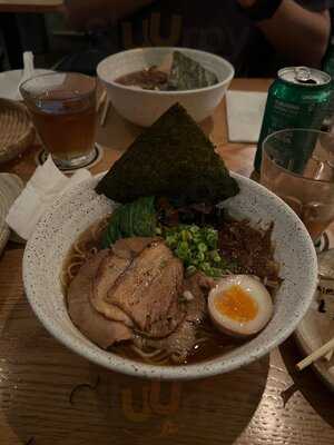 Hirá Ramen Izakaya