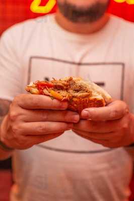 Muzzarela's Pizza Bar