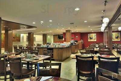 Restaurante Alecrim | Deville Business Curitiba