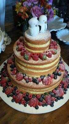 Aline Bonvechio Doces Finos