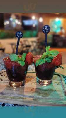 La Brasa Bar Y Restaurant