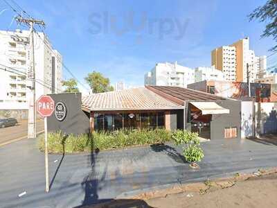 La Brasa Bar Y Restaurant