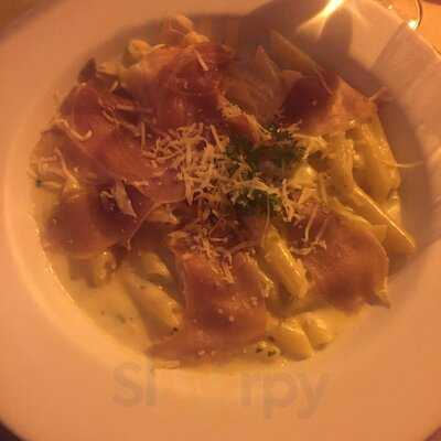 Pecorino Bar & Trattoria Jardins