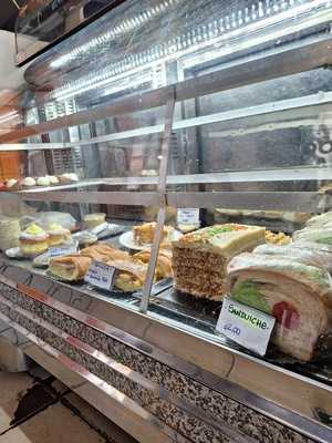 Donna Laura Doces E Salgados