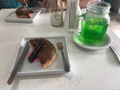 La Donutería E Café