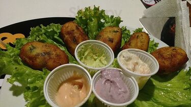 Canecas & Tulipas Restaurante & Bar