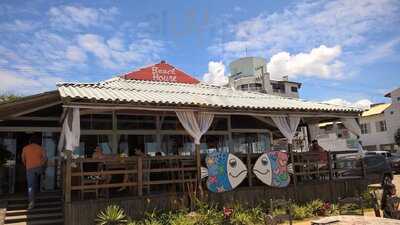 Beach House Bistro & Lounge