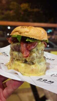 Dom Burger House
