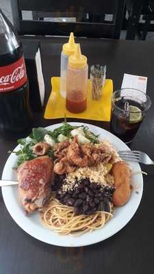 Bakana's Restaurante