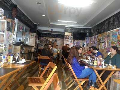 Vanille Haus Confeitaria & Café