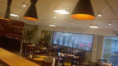 Miráss Empório E Restaurante Árabe